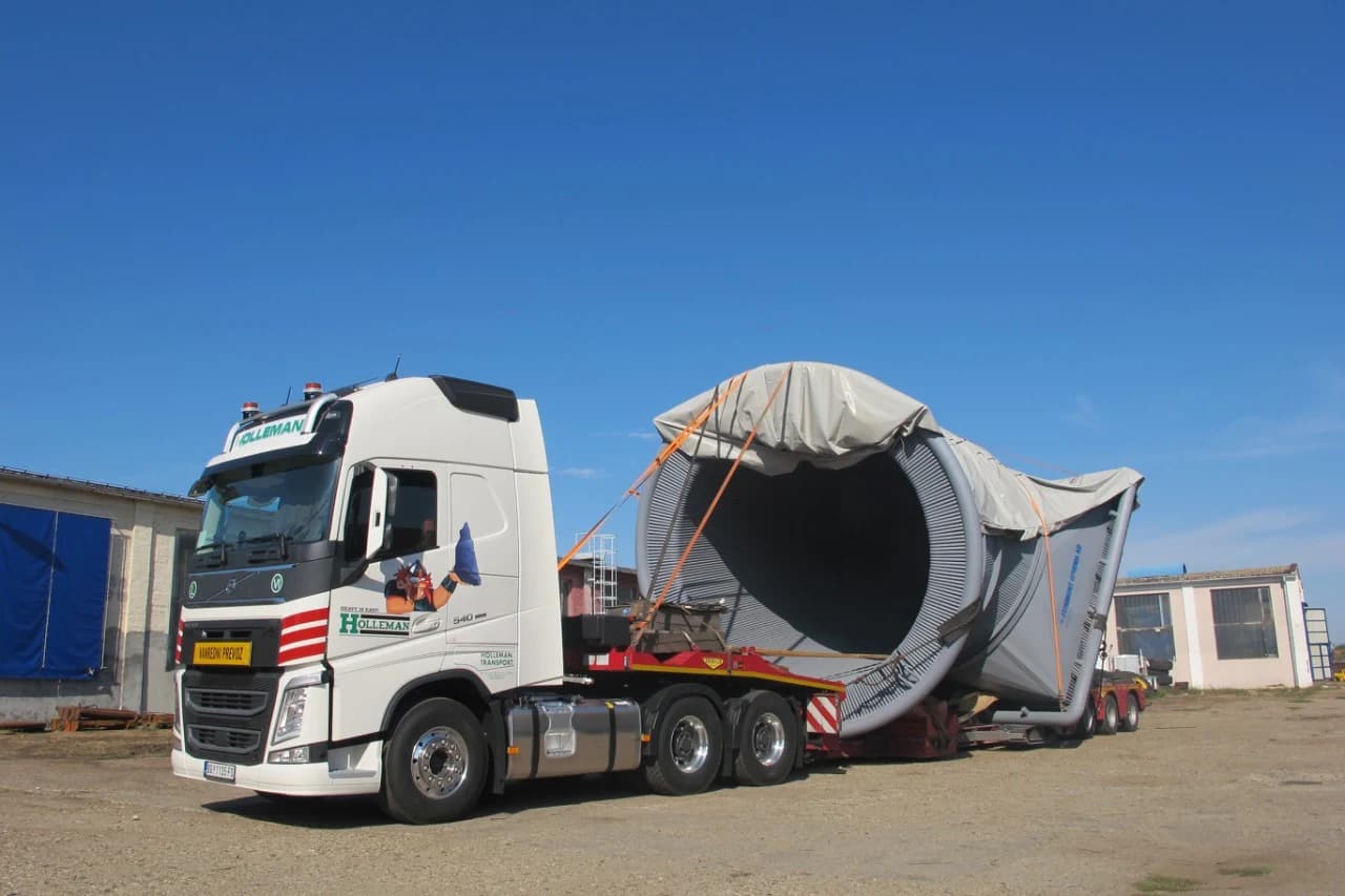 Holleman — Volvo FH sa modularnom kombinacijom