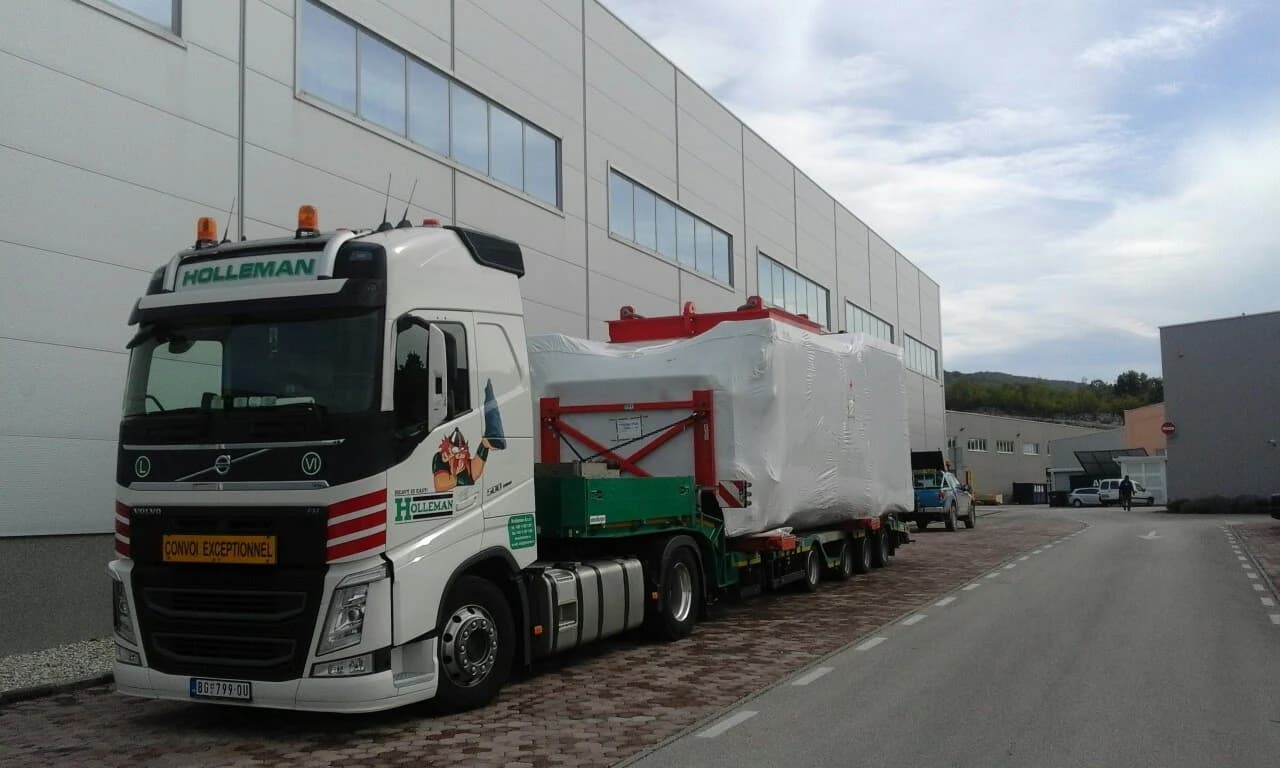 Holleman — heavy lift operacija, podizanje opreme
